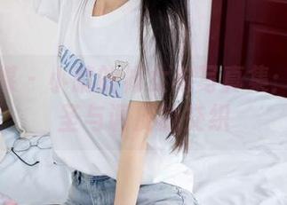 物恋传媒 – 小晴的修女与写真集：分享神圣与调皮的交织
