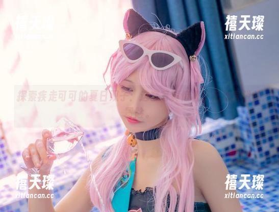 探索疾走可可的夏日双子：这套写真像极了无法言说的冒险。