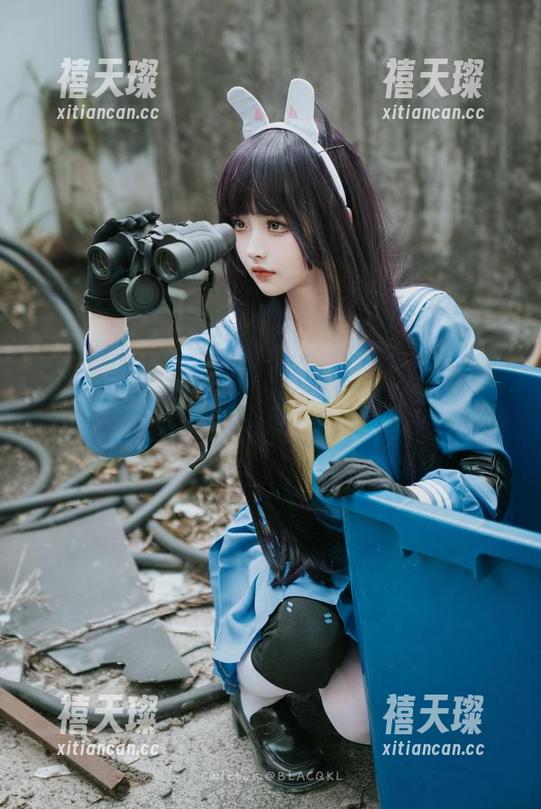 白莉爱吃巧克力内衣写真，观众们的心跳又在加速了！