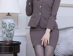 秀人网 – 浴缸里的Niki可雅：图集资源，究竟是洗澡还是洗心？