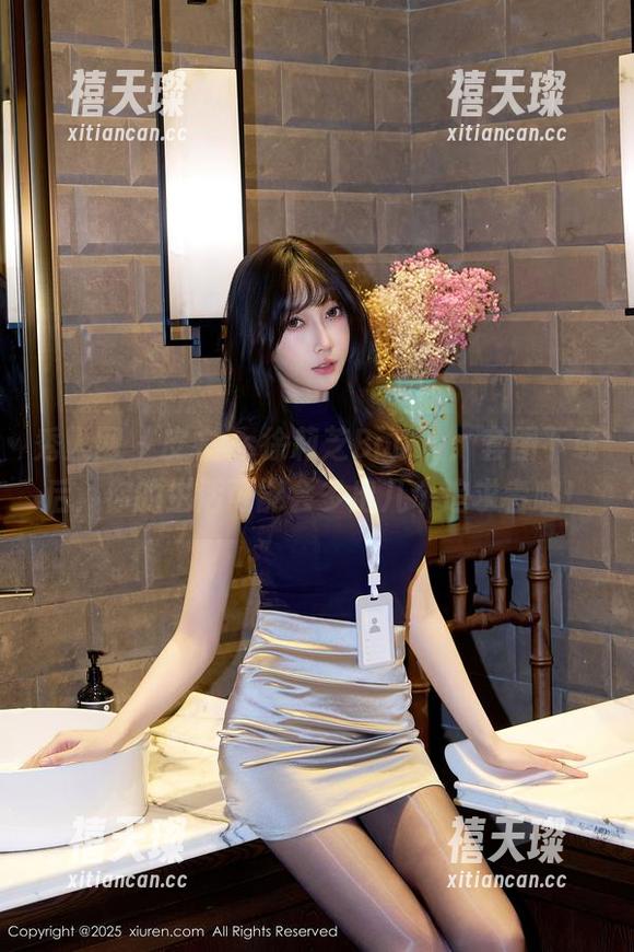 秀人网-徐莉芝Booty 秀人网 - 皮衣vs徐莉芝Booty:套图下载后,你的生活可能会多出几个追求者哦!