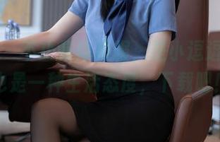 秀人网 – 不止是体操服，是小逗逗的全套也是一种生活态度，下载吧！