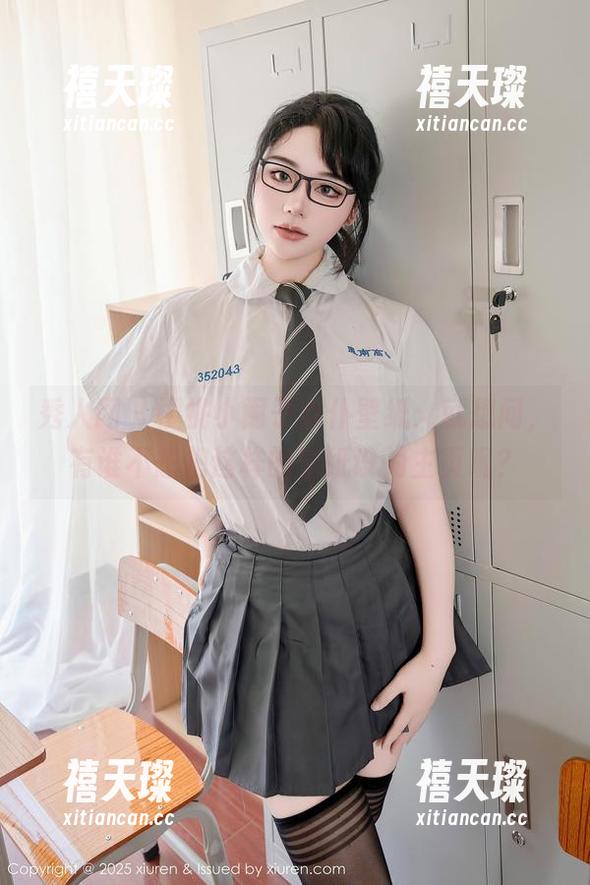 秀人网 - 樱桃小阑子女仆壁纸：就想问，有谁不想把这样的壁纸设为主页呢？