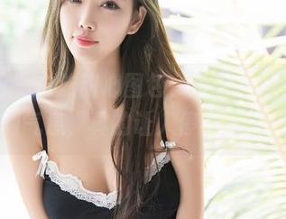 秀人网 – 白沫甜心图包，透着一股小清新的气息，真的让人停不下来。