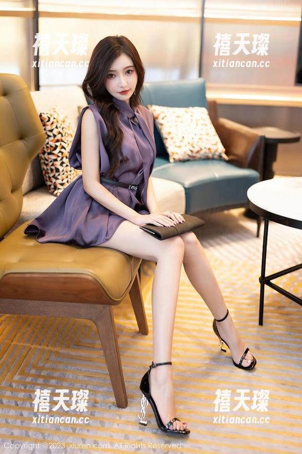 秀人网 - 翻了绯月樱-Cherry的黑丝美腿，这原图壁纸简直是视觉快感的巅峰！