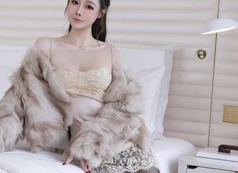 秀人网 – 赵惟依coco泳装秀：每一张都是夏日的快乐更新啊！