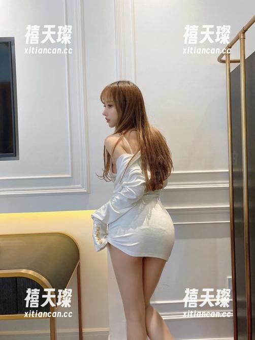这资源太美啦！米线线sama的长腿私拍，直击我的鼻子！