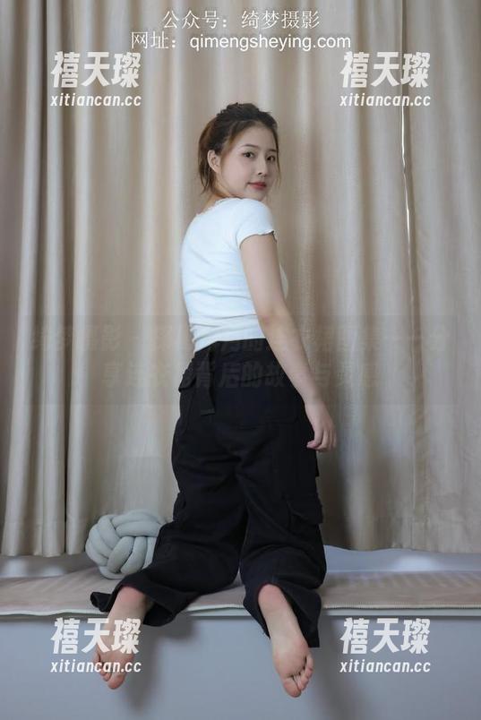 绮梦摄影 - 探秘月月的连衣裙图集——分享连衣裙背后的故事与灵感