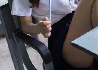 菠萝社 – 全网都在追！王语纯的死库水写真，来吧，心动一下