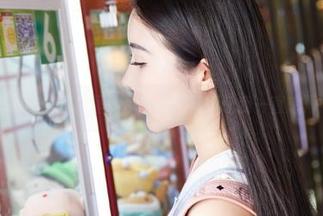 蜜桃社 – 私房写真里的伊琳：温柔得让我一直想再看一遍