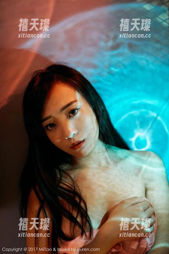 蜜桃社 - 新作品集已上线：绯月樱-Cherry的制服，更新了所有期待的瞬间