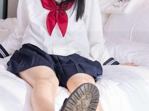 袜啵啵 – 小甜豆的高清写真：礼服好看，表情更吸引眼球！