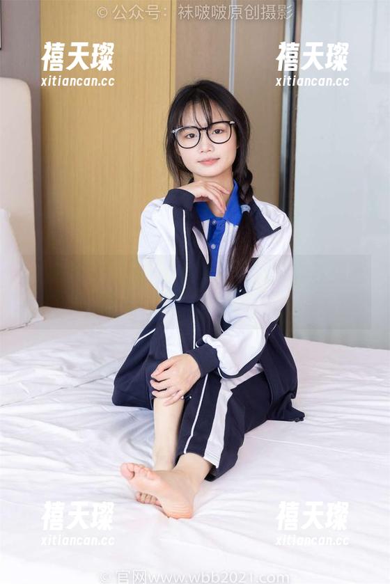 袜啵啵-稚予 袜啵啵 - 一不小心被稚予的油亮肉丝美图迷住,真是太好看了!
