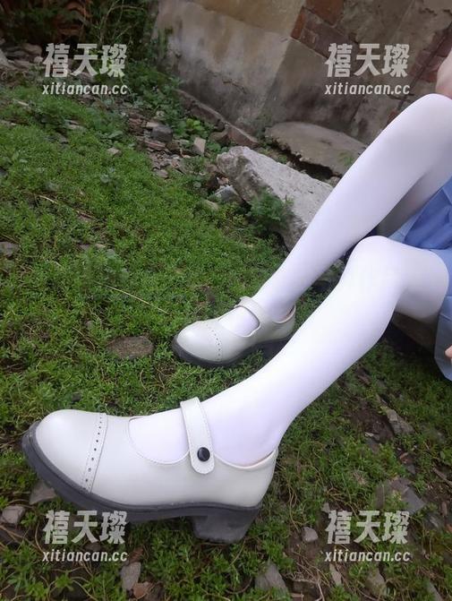 每张自拍都是艺术，西尔酱的写真作品集真惊艳！