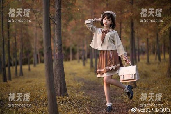 迷失人形QUQ的最新照片：紫雨心的魅力，谁能抵御？