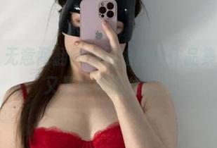 微密圈 – 无意间翻到铁锤姐姐的作品集，学妹们又是如何挺住的？
