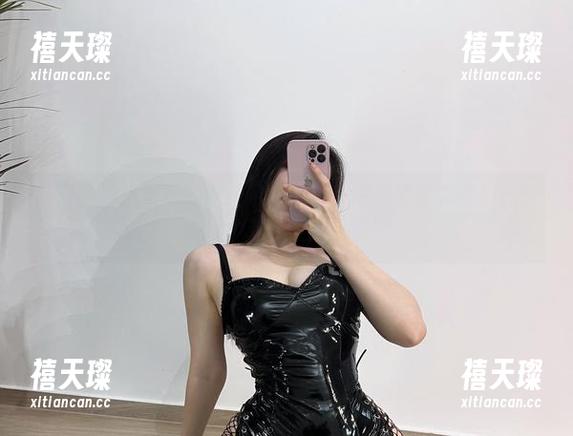 微密圈 - 淋浴间的私拍片段——铁锤姐姐告诉我们什么叫做‘湿身自有风情’