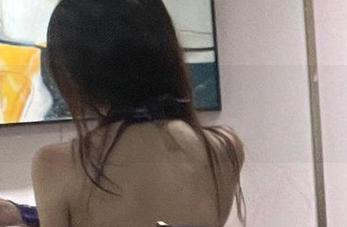 在高清中揭开阿薰kaOri厨娘的神秘面纱，分享那些让人心动的料理时刻。